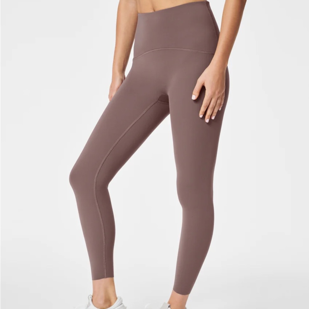 Spanx Booty Boost 7/8 Leggings in Smoke